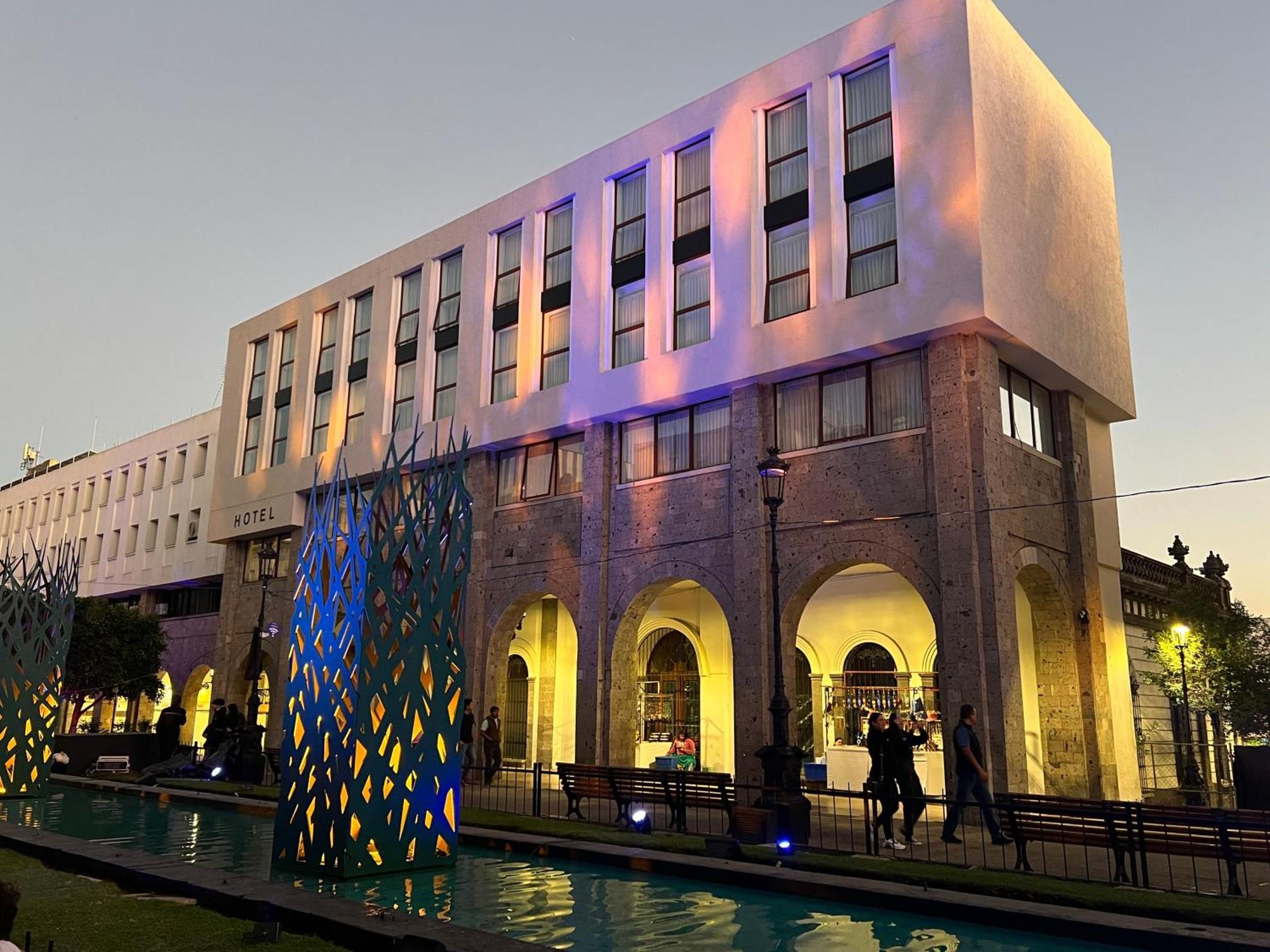 Six Hotel Guadalajara Degollado Eksteriør billede