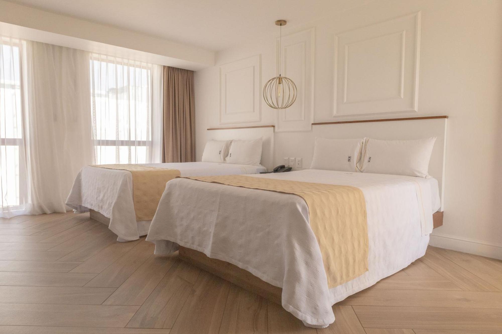 Six Hotel Guadalajara Degollado Eksteriør billede