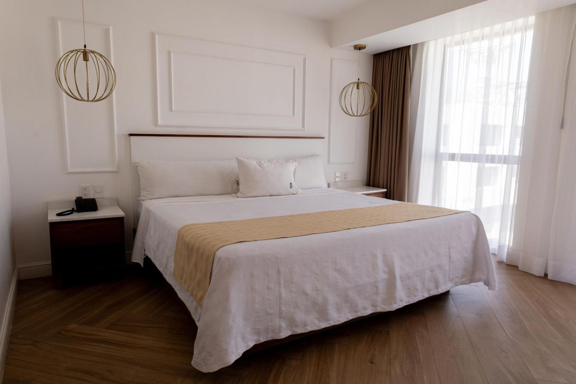 Six Hotel Guadalajara Degollado Eksteriør billede
