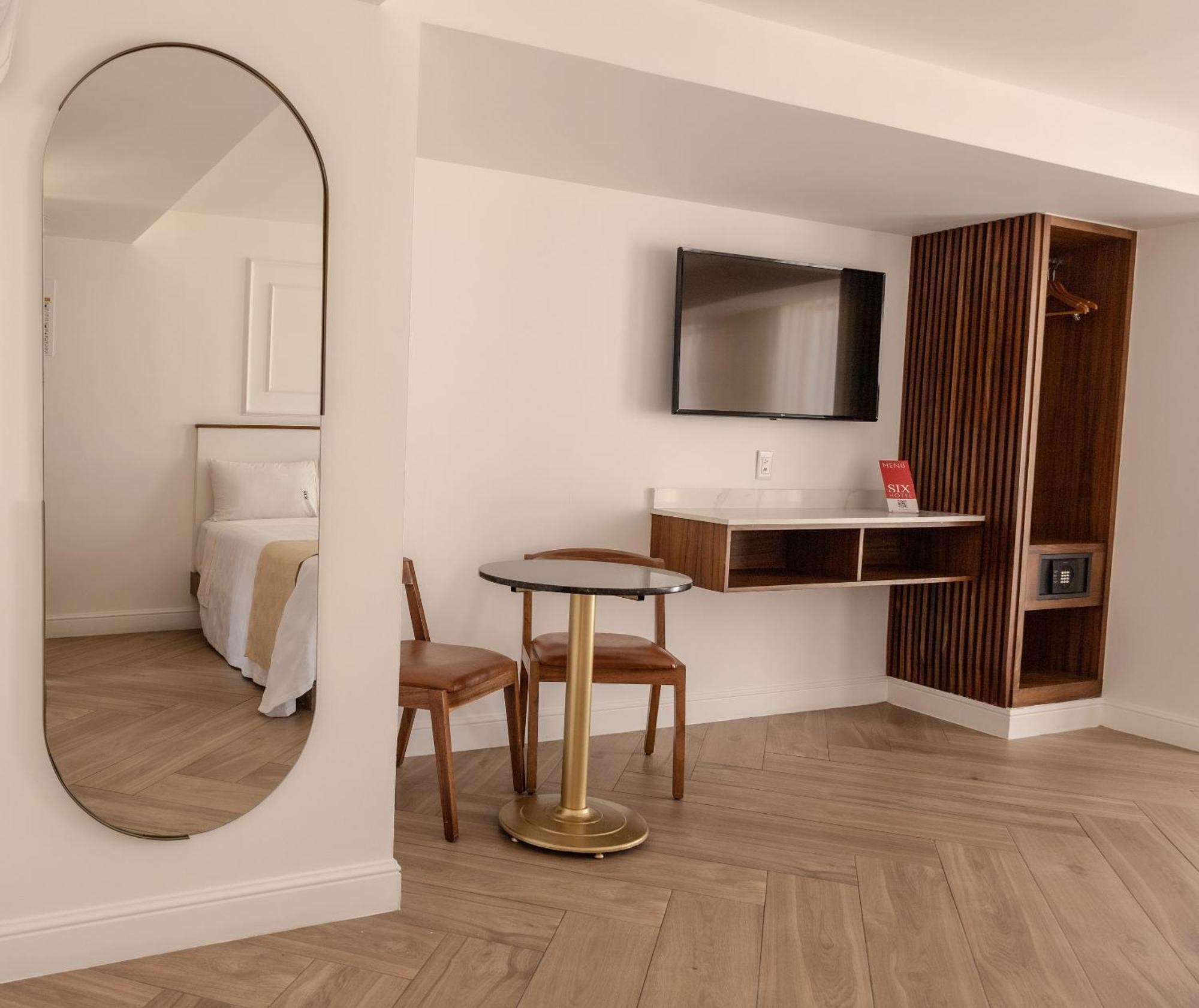 Six Hotel Guadalajara Degollado Eksteriør billede